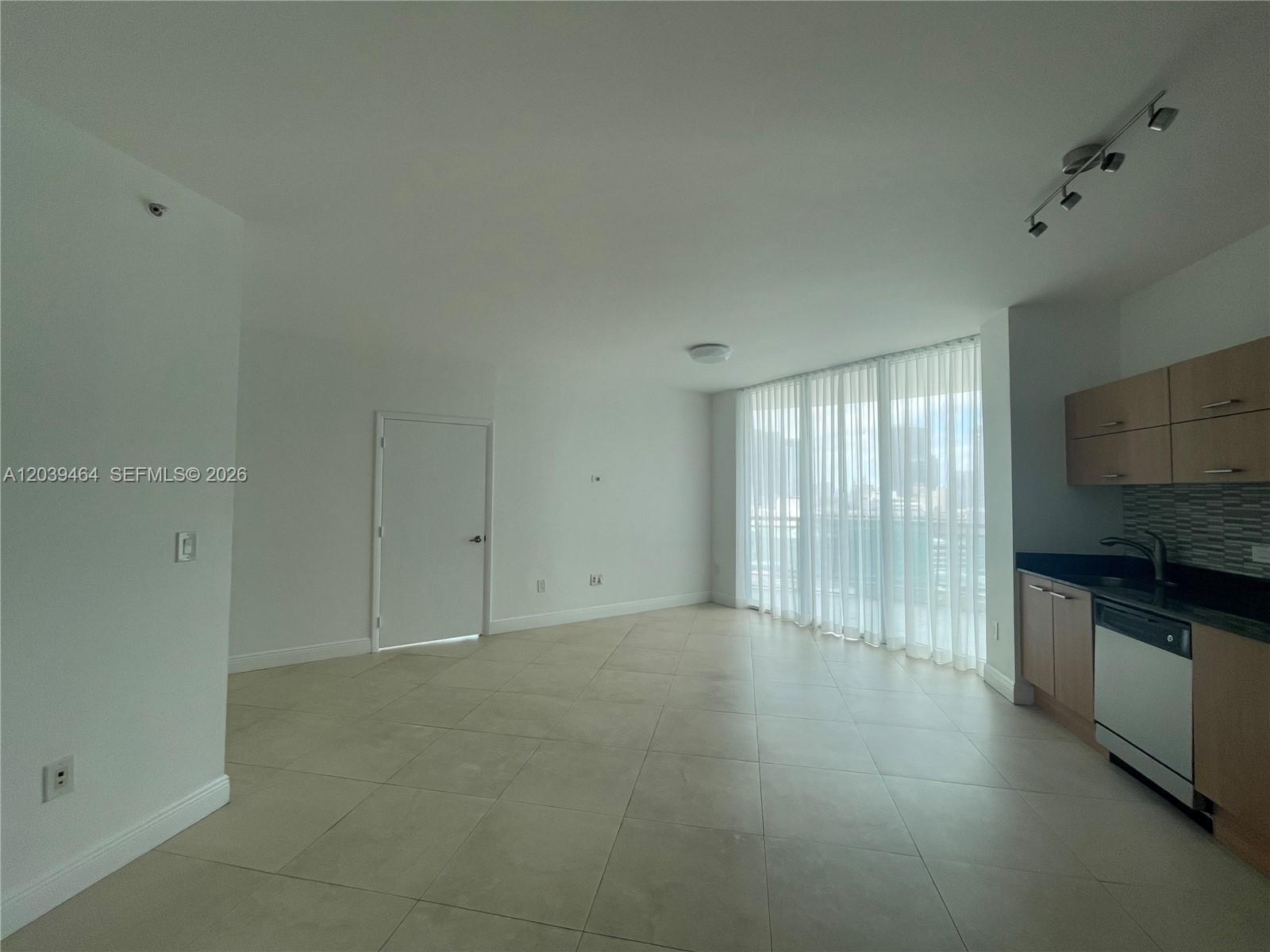 350 S Miami Ave # 1913, Miami FL 33130