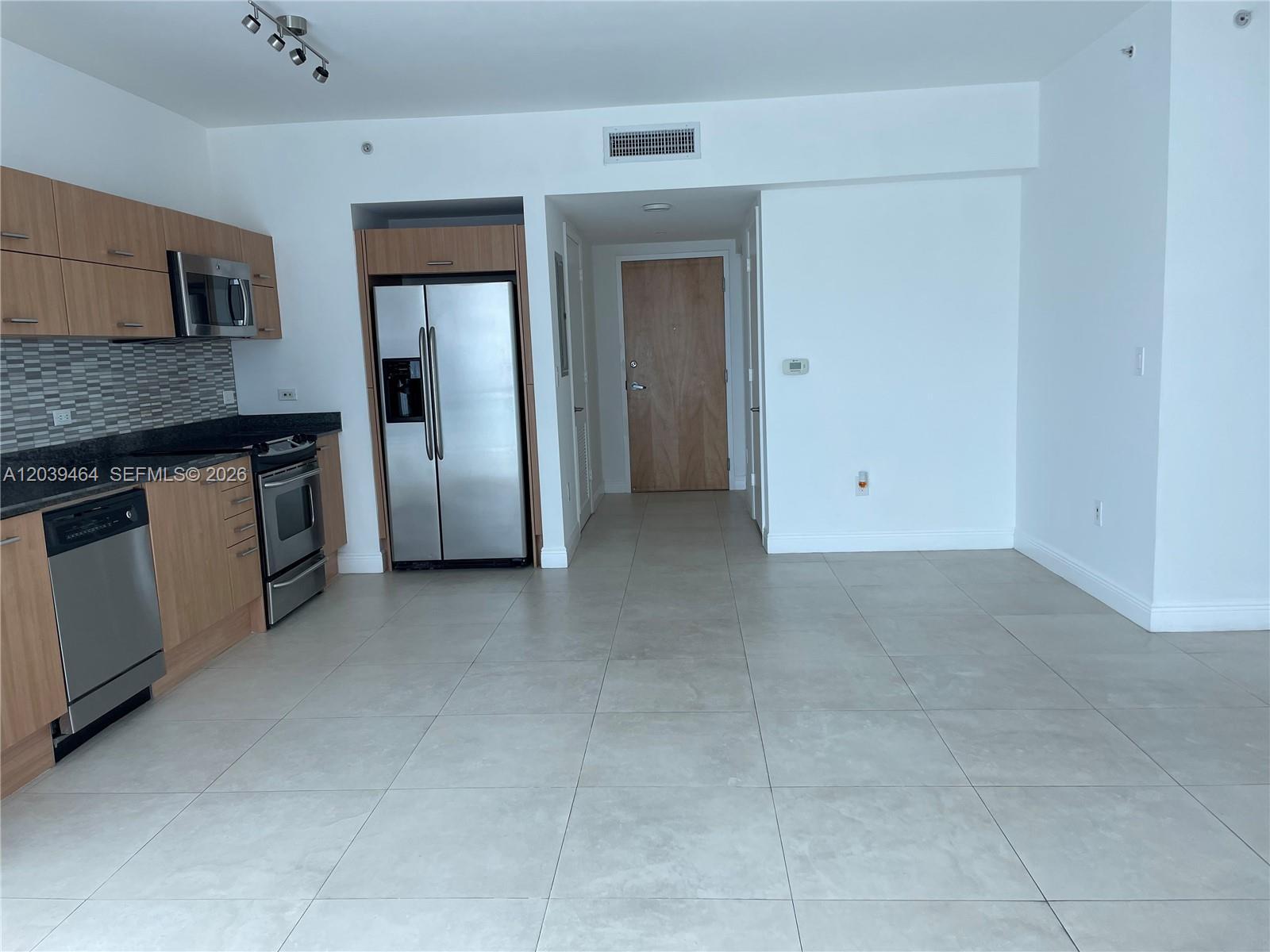 350 S Miami Ave # 1913, Miami FL 33130 photo 5
