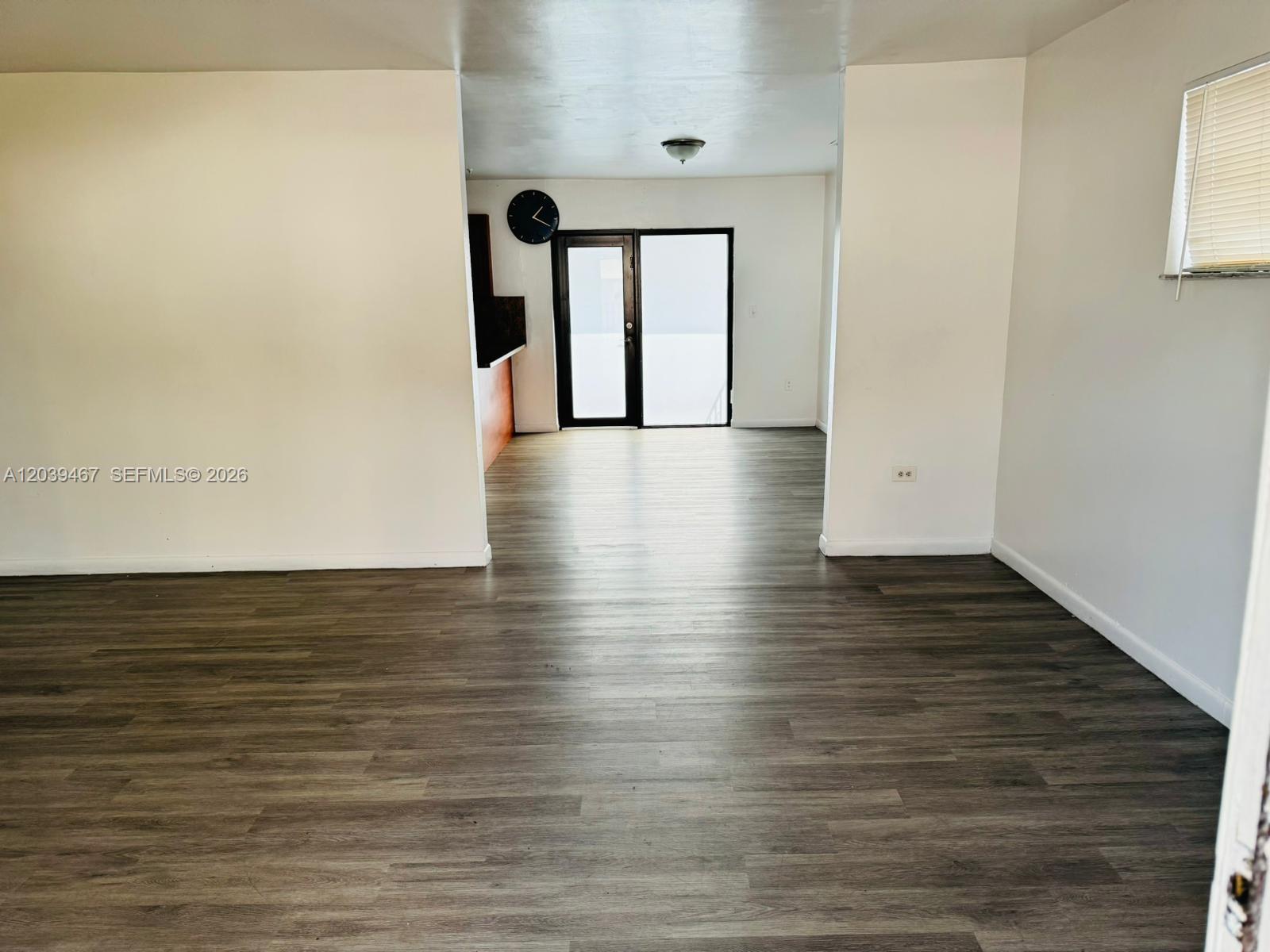 215 NW 35th Ave, Miami FL 33125 photo 4