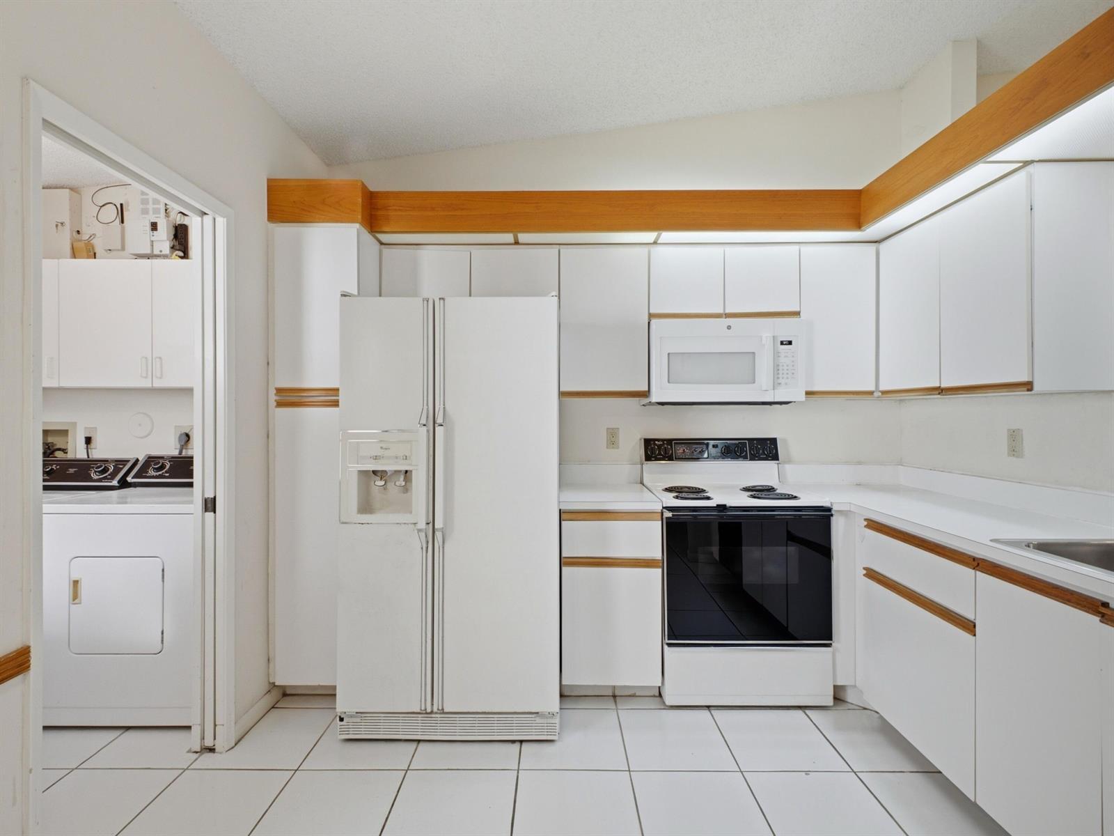 6200 Kings Gate Circle, Delray Beach FL 33484 photo 3