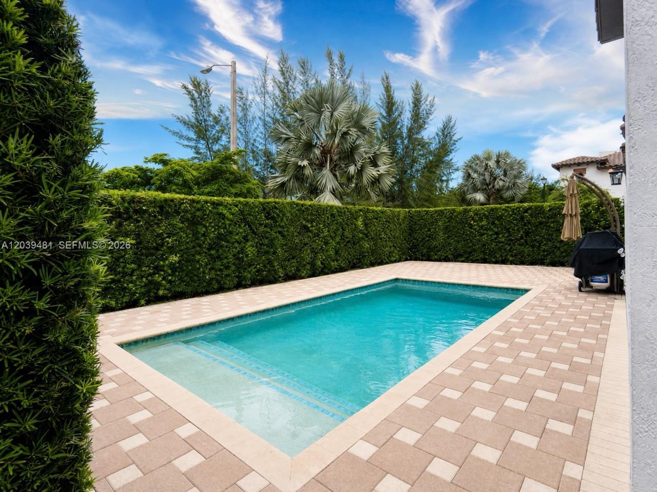 8605 NW 102nd Ct, Doral FL 33178 photo 5