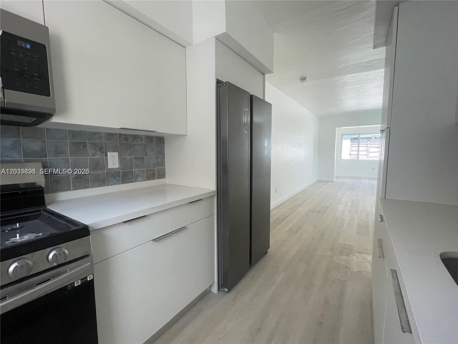 2120 Biarritz Dr, Miami Beach FL 33141 photo 5