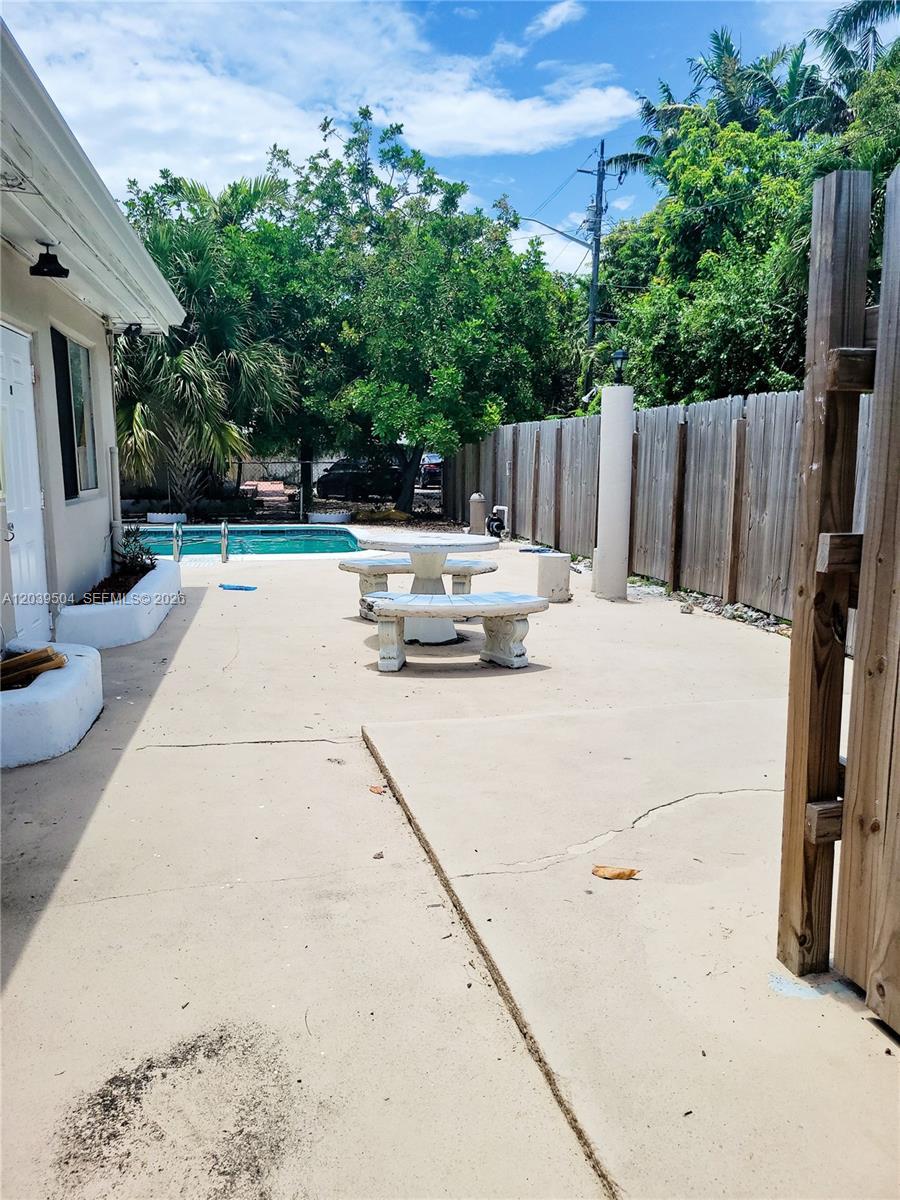 Hollywood, FL 33020 photo 5