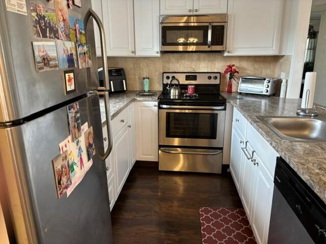 421 Flanders I, Delray Beach FL 33484 photo 4