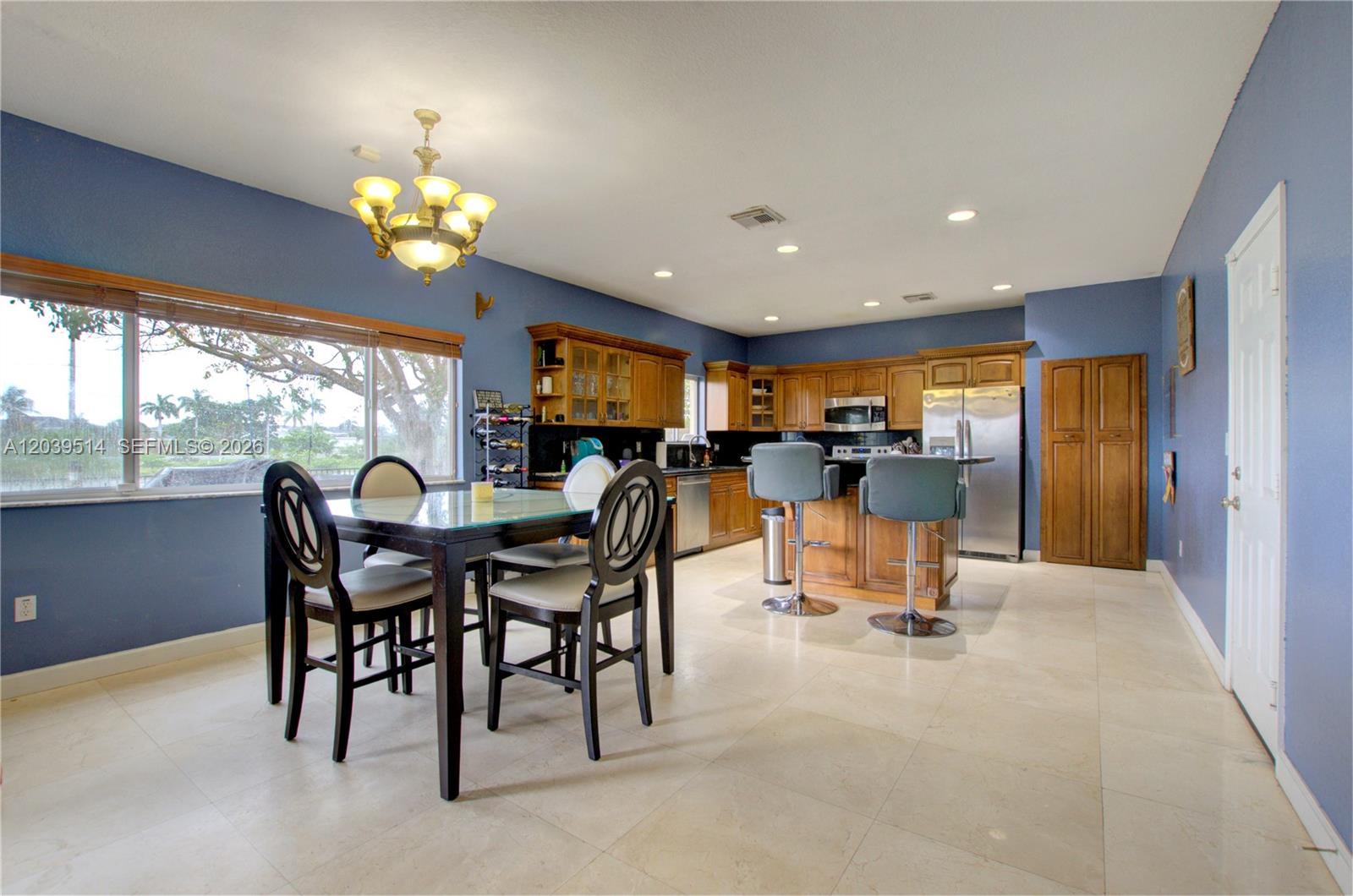 22131 SW 87 PL, Cutler Bay FL 33190 photo 4