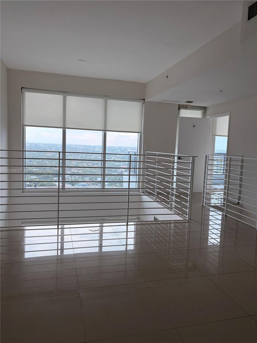60 SW 13th St # 2819, Miami FL 33130 photo 2