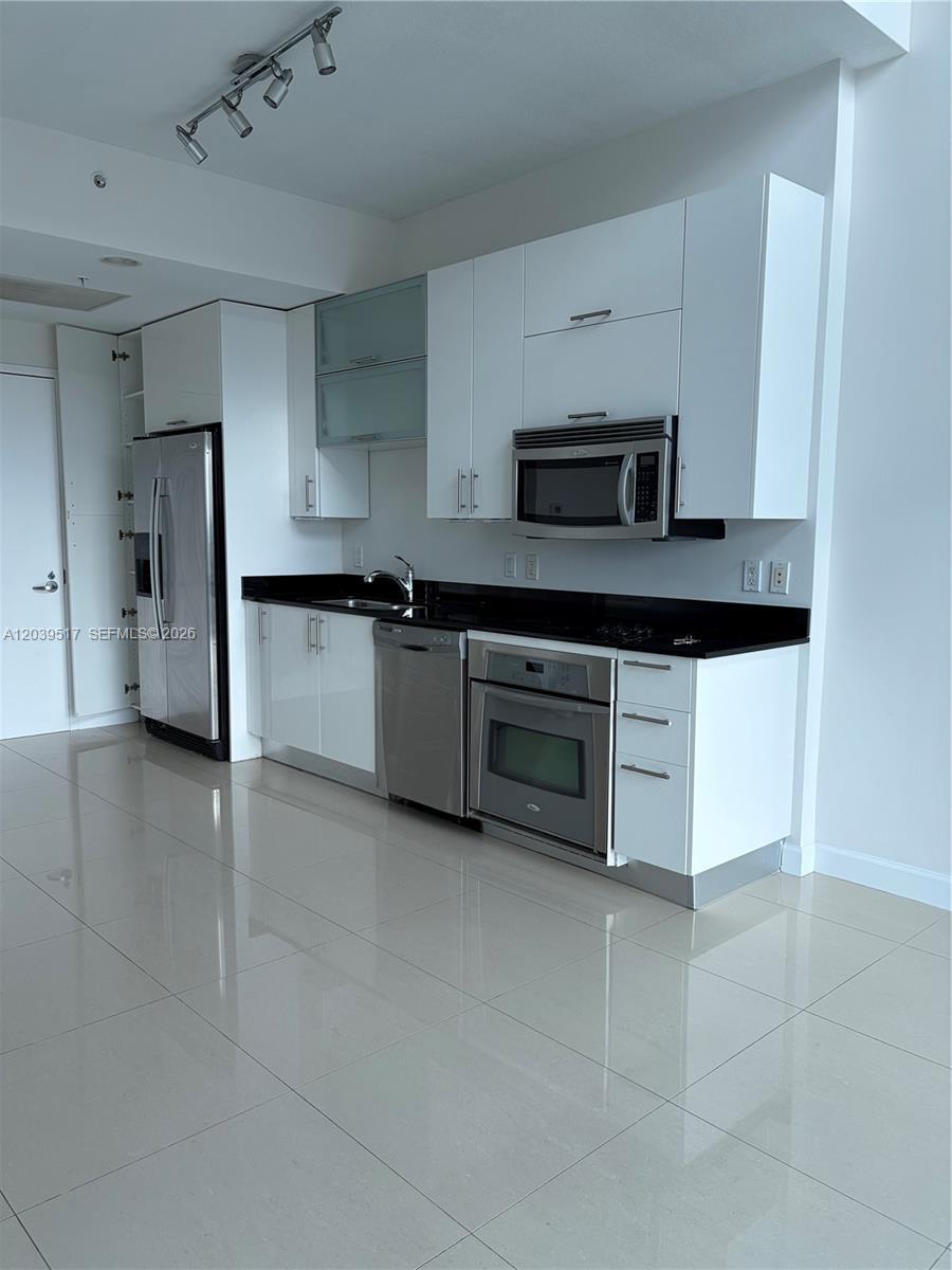 60 SW 13th St # 2819, Miami FL 33130 photo 5