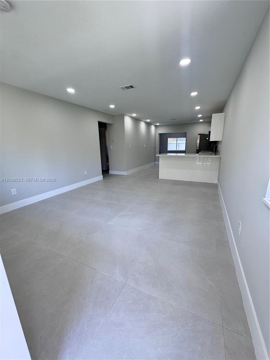 850 NW 109th St # 852, Miami FL 33168 photo 3