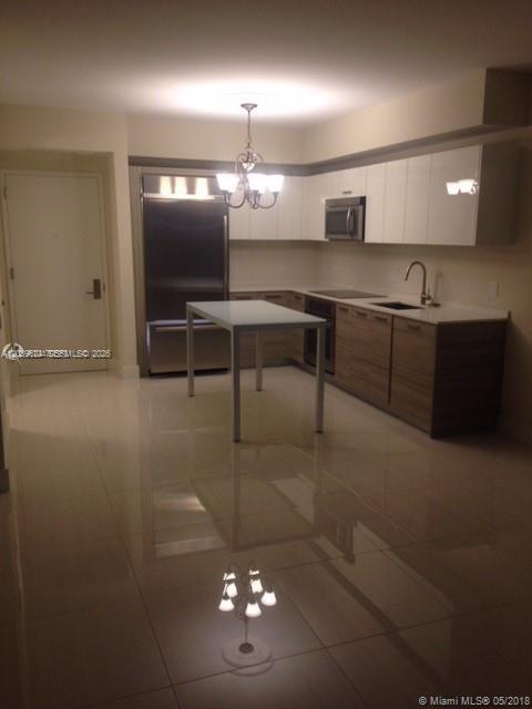 1300 Brickell Bay Dr # 1707, Miami FL 33131 photo 4
