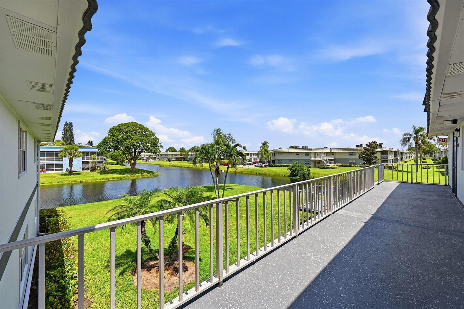 383 Saxony Lane # H, Delray Beach FL 33446 photo 3