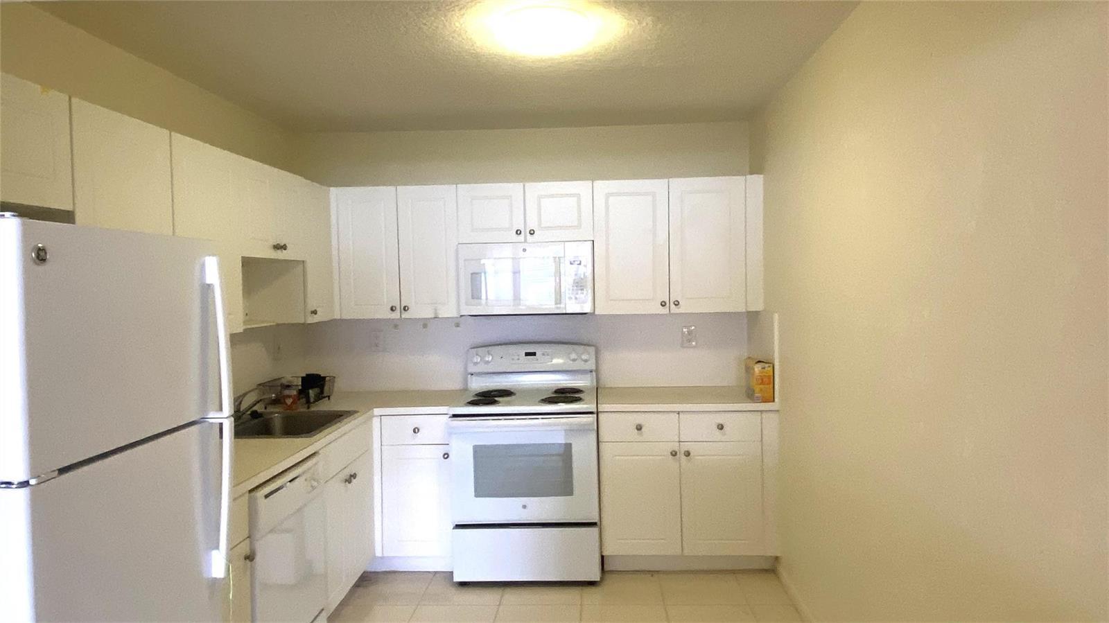 760 SE 2nd Avenue # G204, Deerfield Beach FL 33441 photo 2