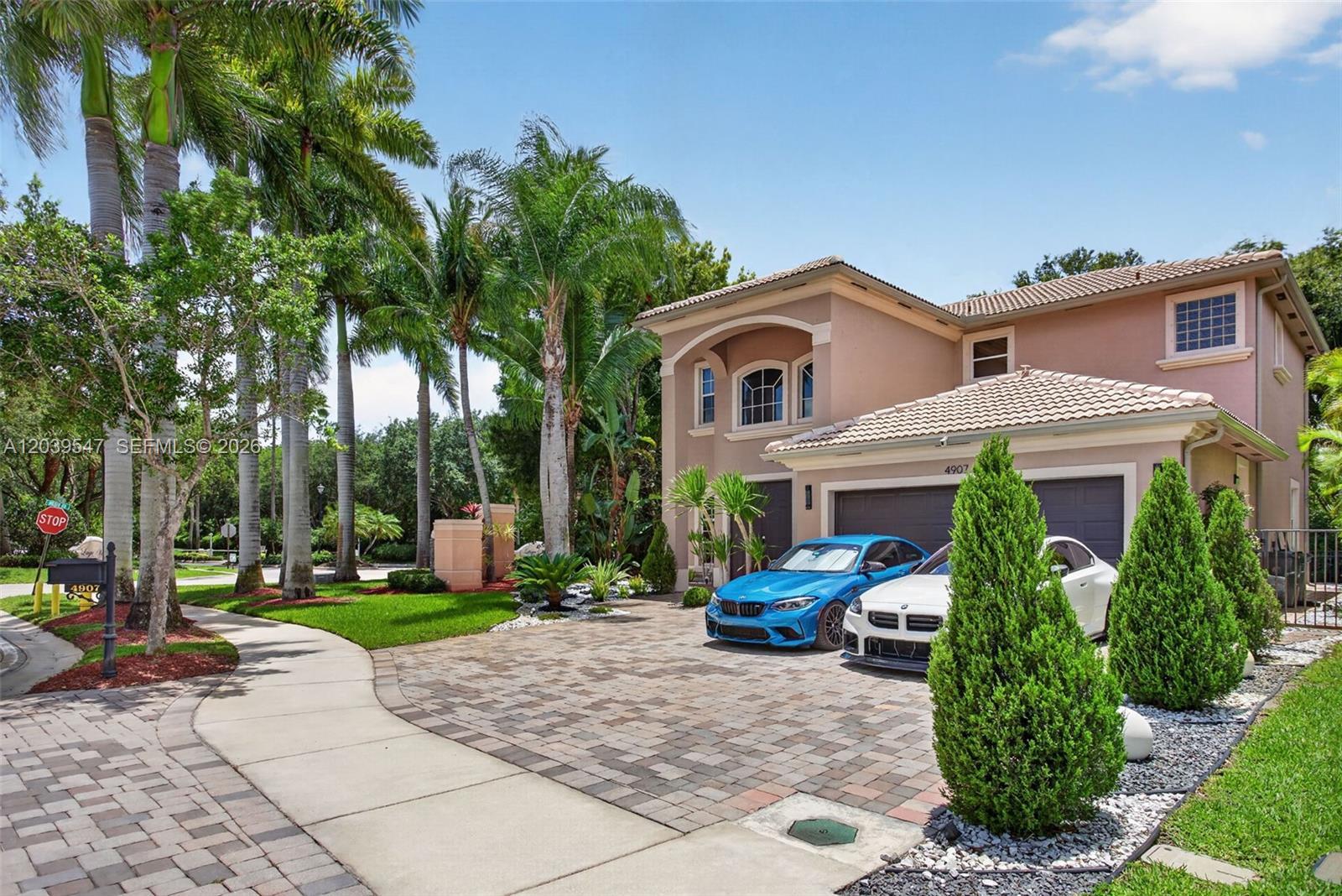 4907 Cypress Way, Coconut Creek FL 33073 photo 2