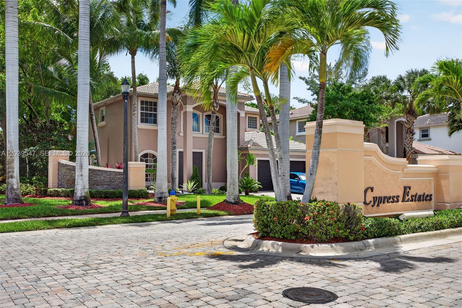 4907 Cypress Way, Coconut Creek FL 33073 photo 3