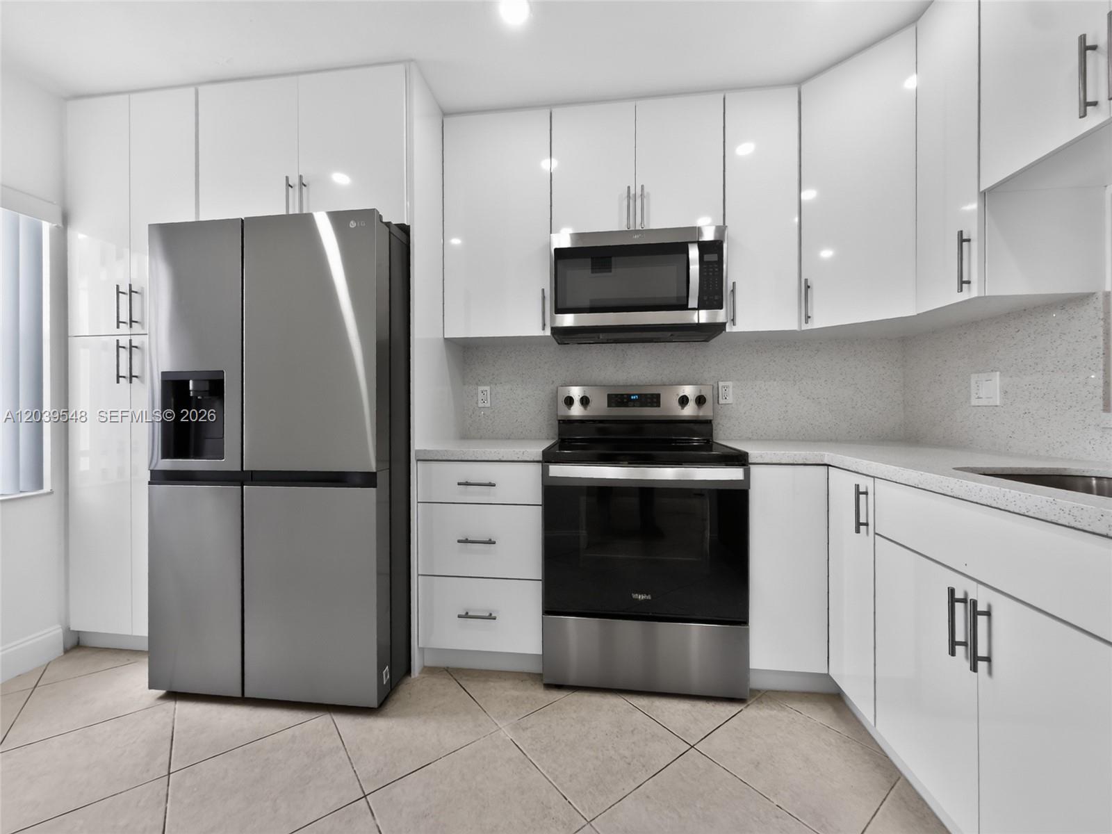 11358 Taft St # 11358, Pembroke Pines FL 33026 photo 3