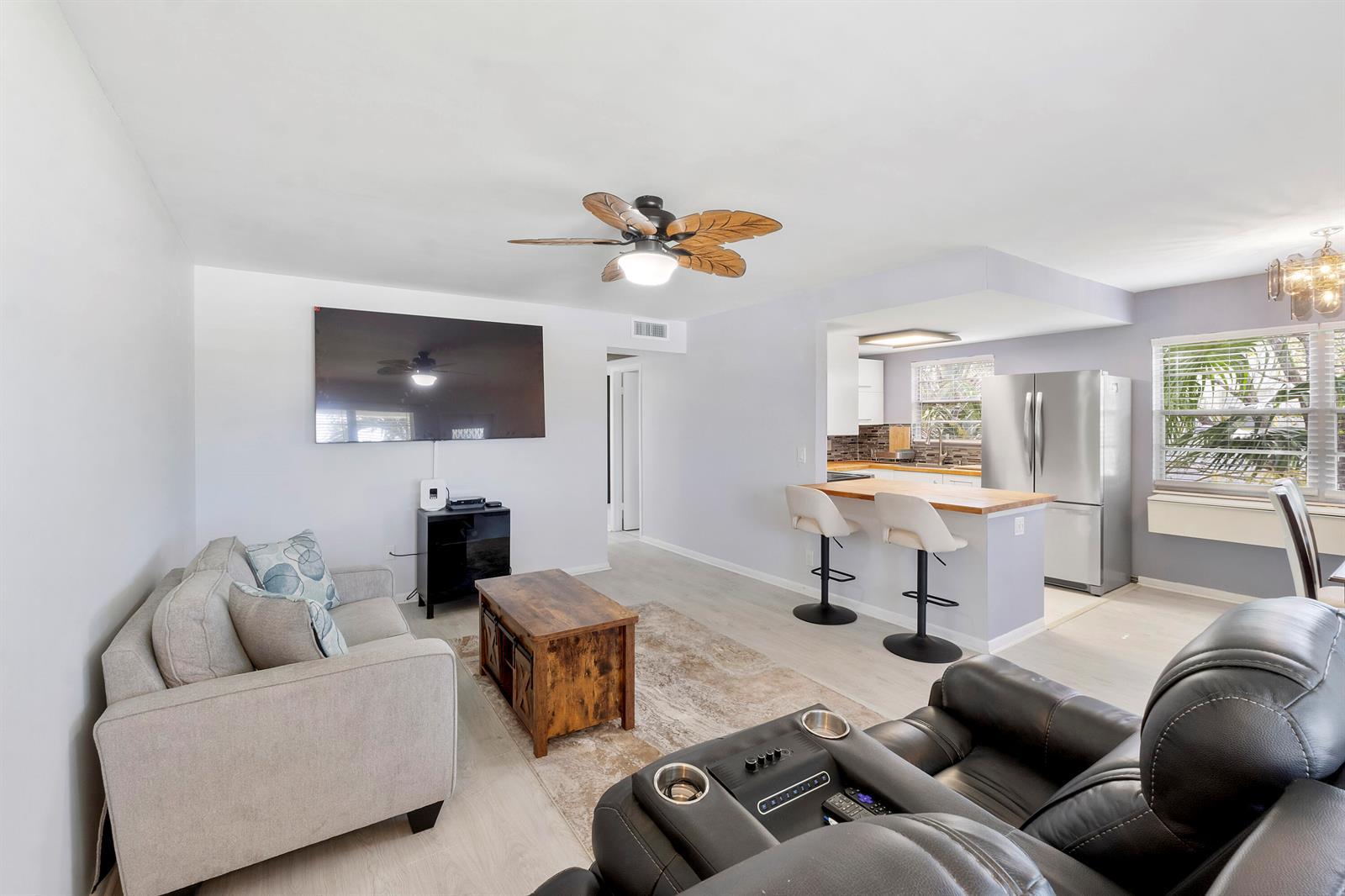 253 Prescott M, Deerfield Beach FL 33442 photo 2