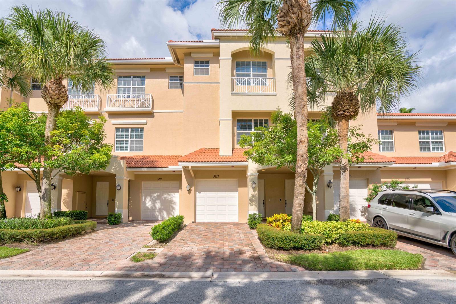 5113 Artesa Way W, Palm Beach Gardens FL 33418