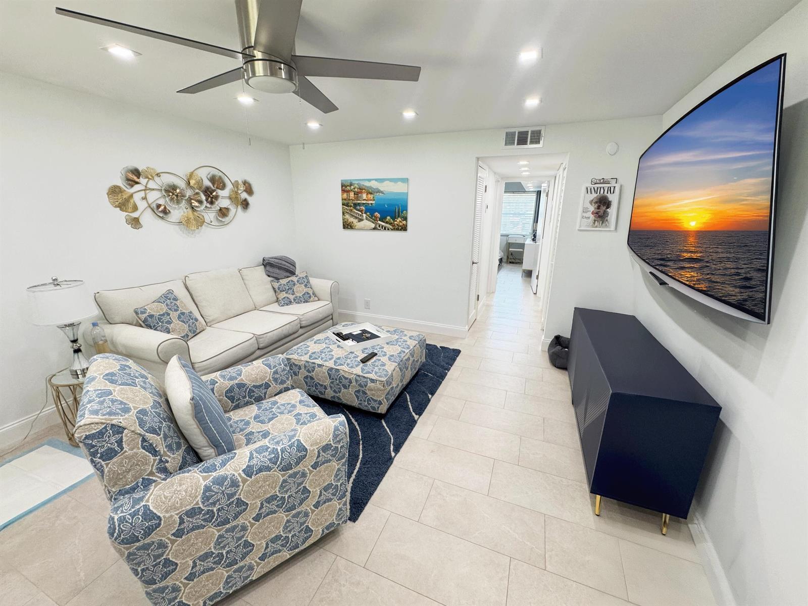 18 Piedmont A, Delray Beach FL 33484