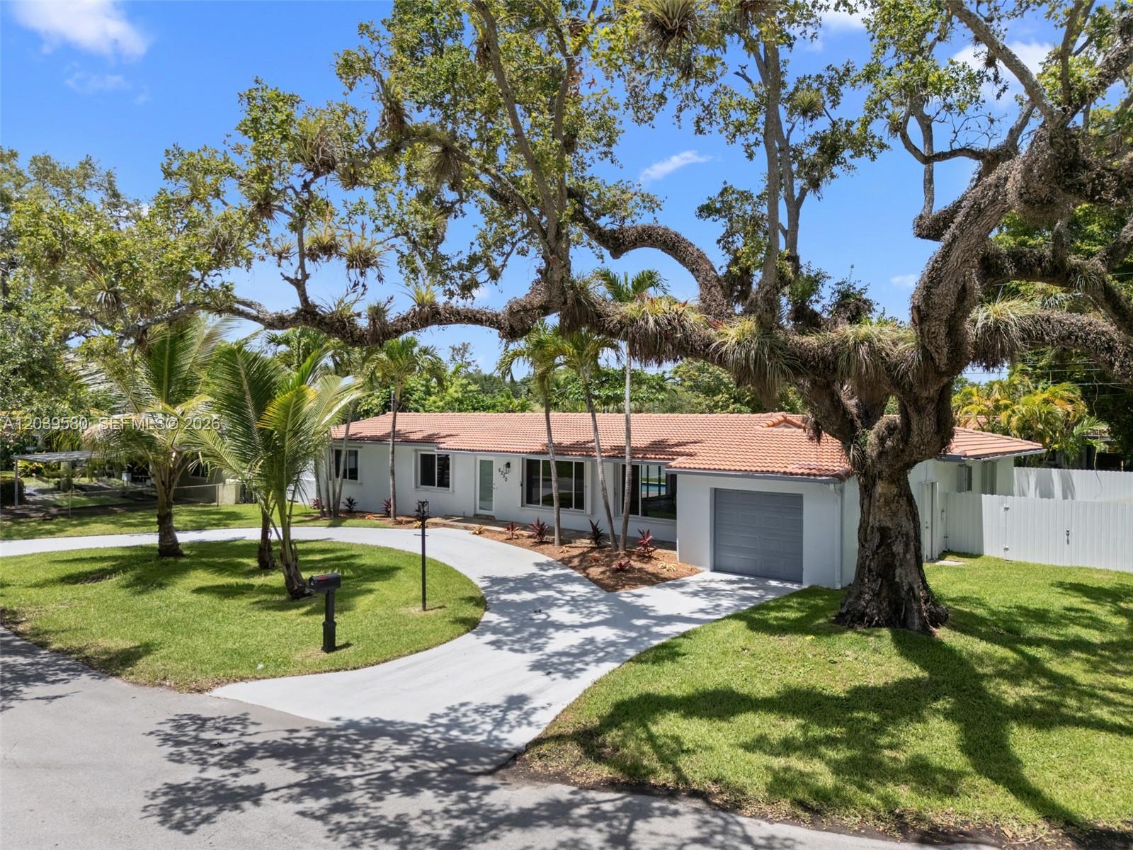 6250 SW 62 Pl, South Miami FL 33143