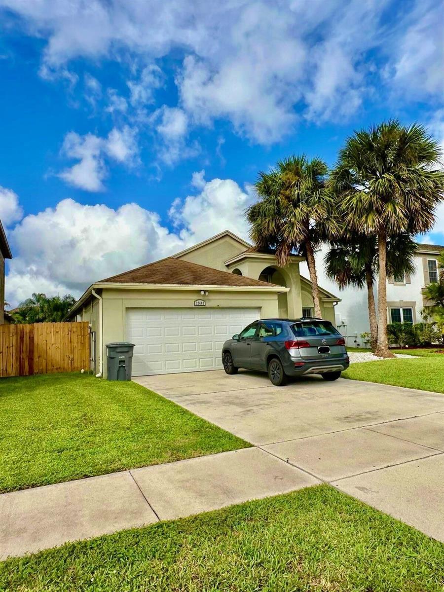 22449 Middletown Drive, Boca Raton FL 33428 photo 4