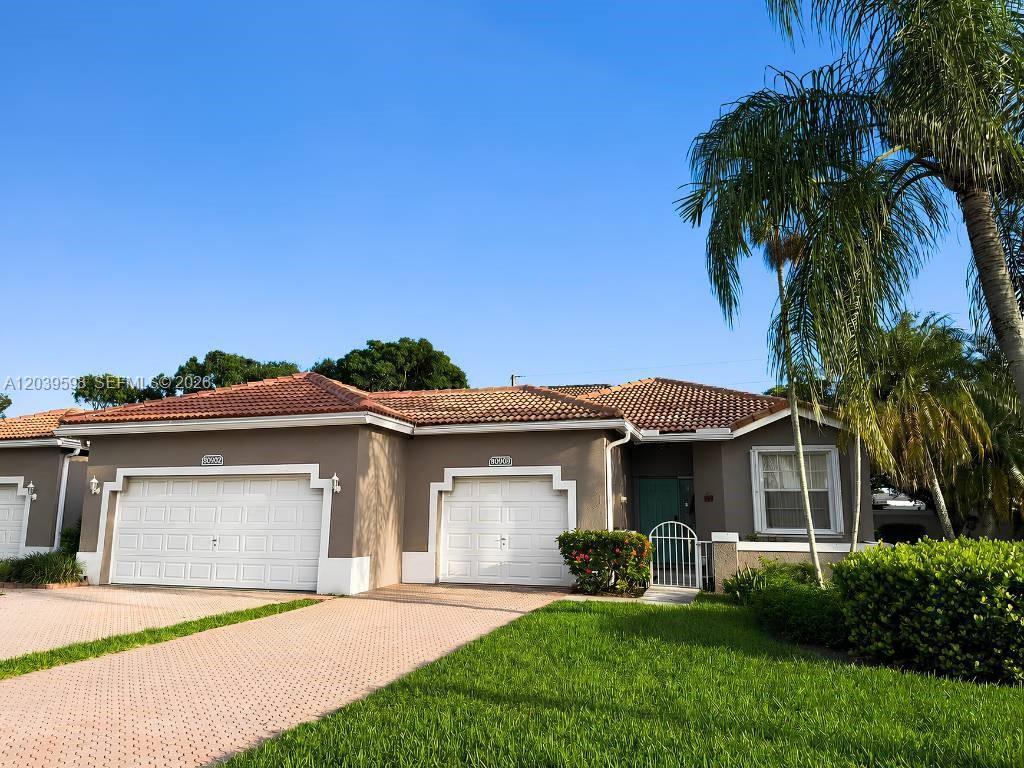 8090 S Aragon Blvd # 3, Sunrise FL 33322