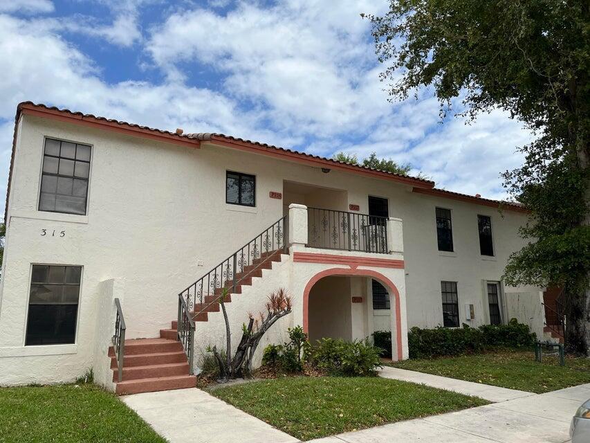 315 Palmwood Place # 2170, Boca Raton FL 33431