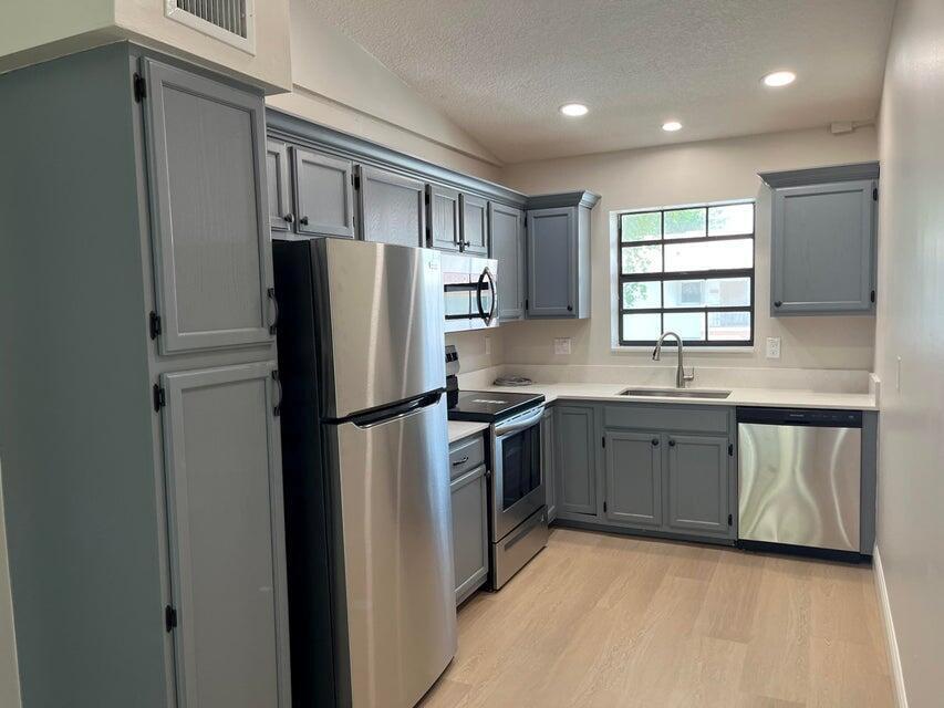 315 Palmwood Place # 2170, Boca Raton FL 33431 photo 5