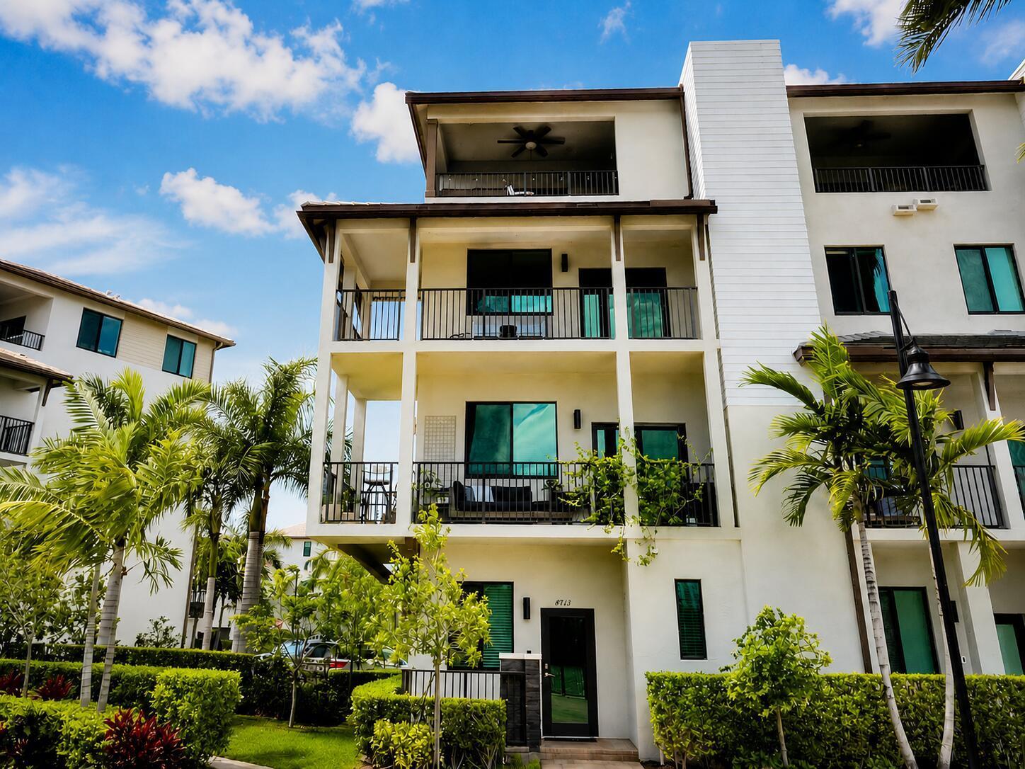 4713 NW 84th Court, Doral FL 33166