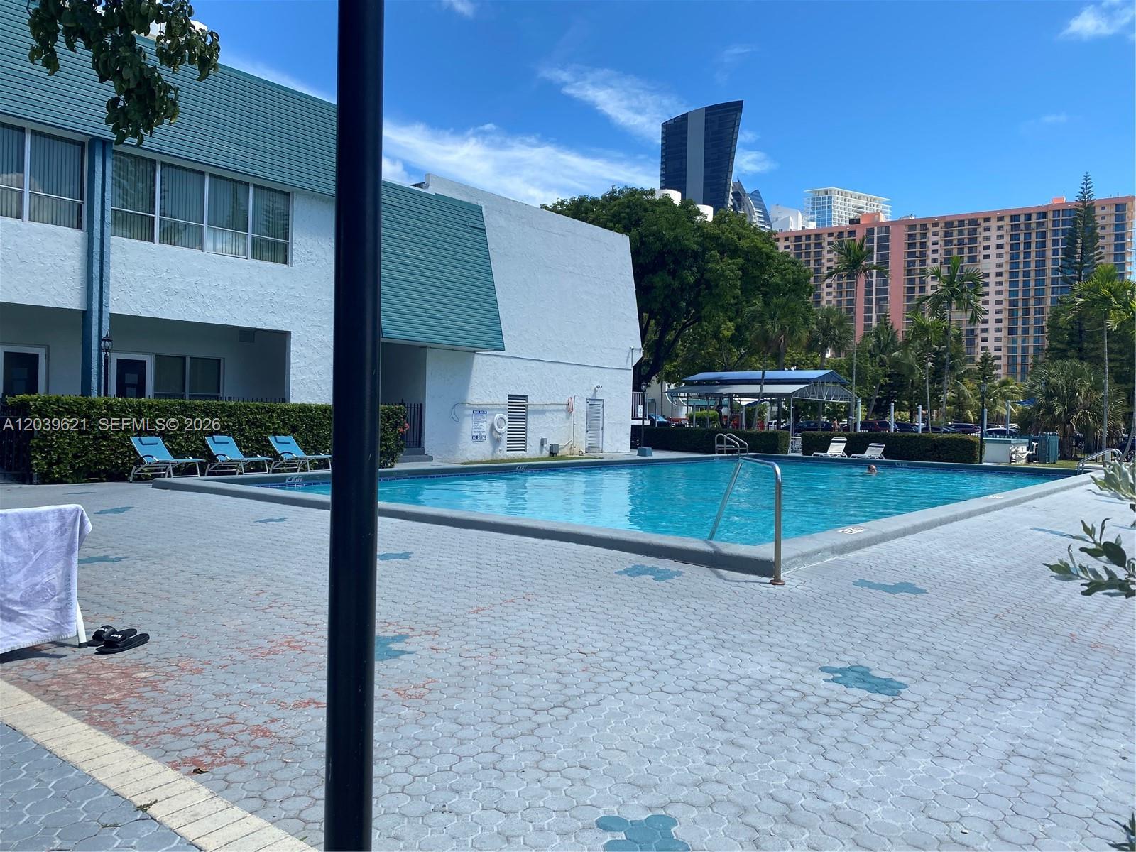 200 177th Dr # 216, Sunny Isles Beach FL 33160 photo 2