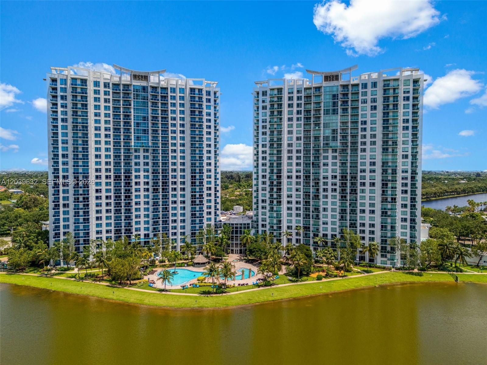 2641 N Flamingo Rd # 304N, Sunrise FL 33323 photo 2