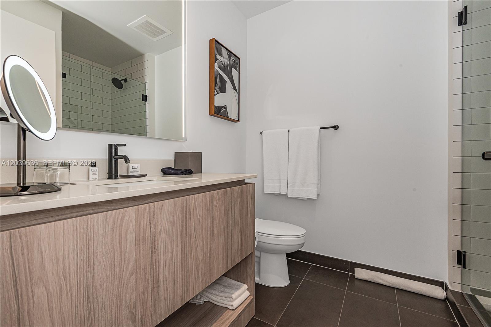 398 NE 5th St # 2904, Miami FL 33132 photo 5