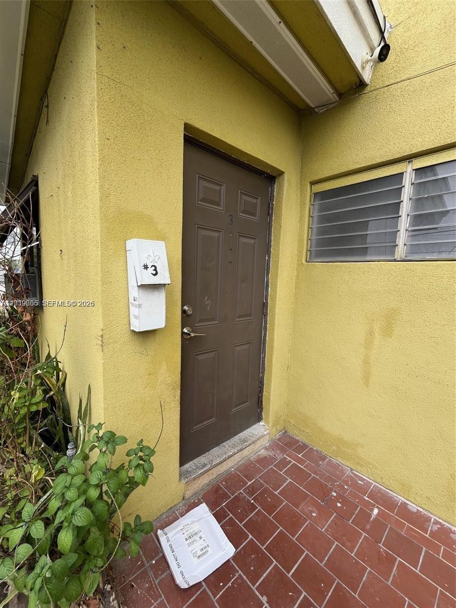 2035 Dewey # 3, Hollywood FL 33020