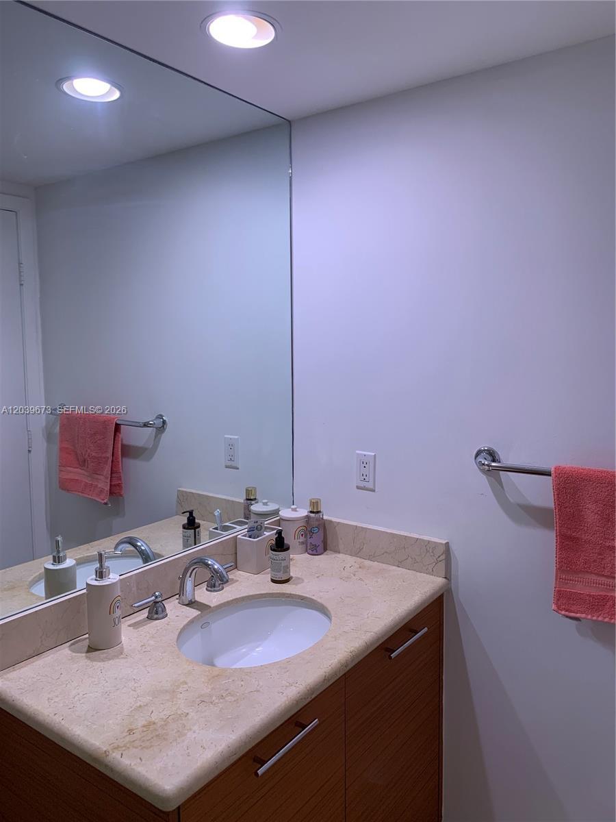 50 Biscayne Blvd # 3001, Miami FL 33132 photo 5