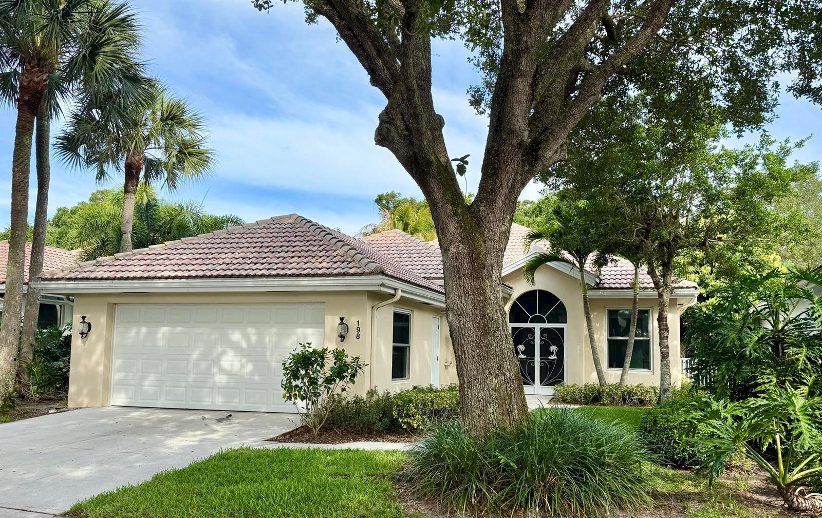 198 Hampton Circle, Jupiter FL 33458