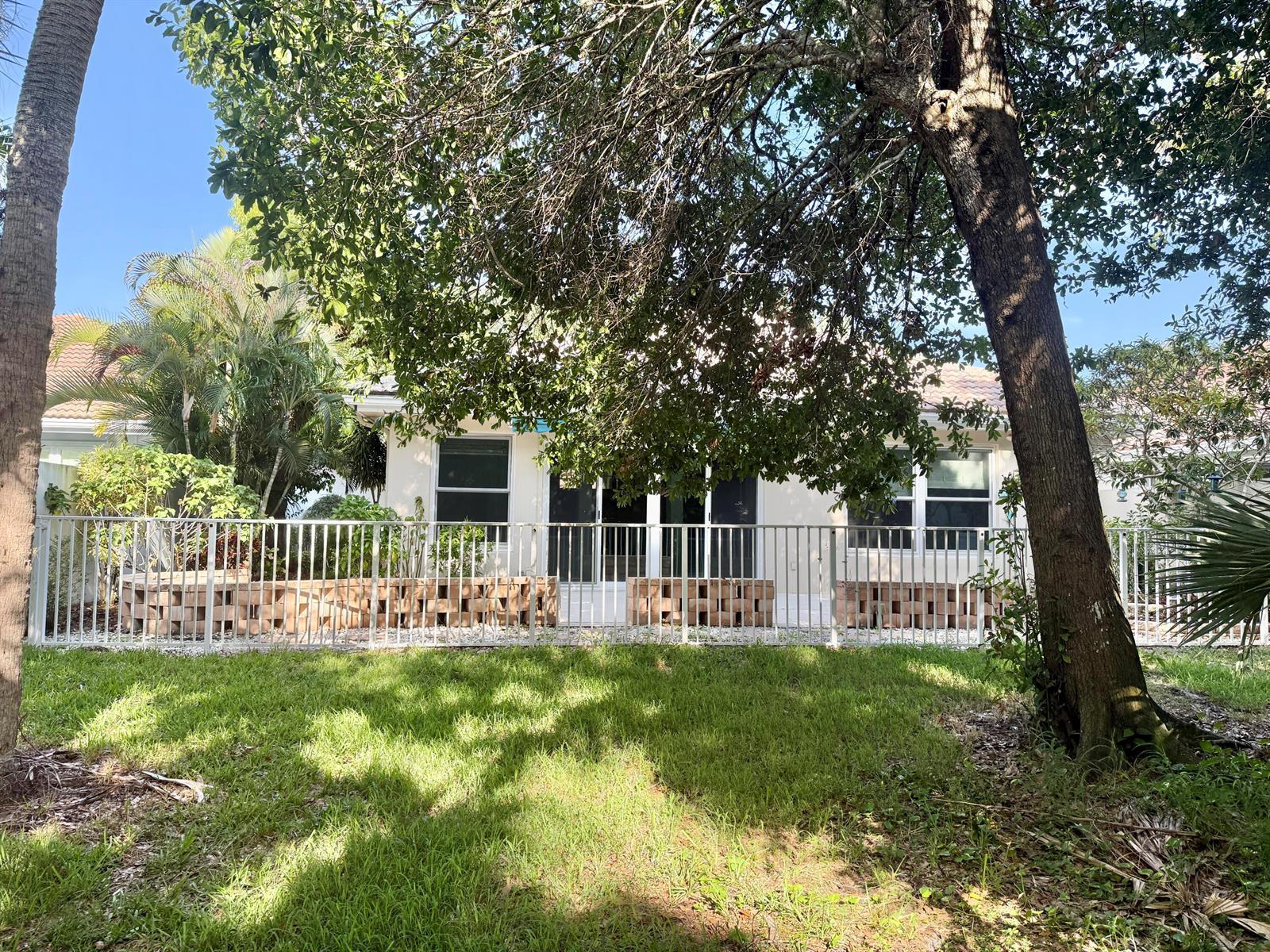 198 Hampton Circle, Jupiter FL 33458 photo 4