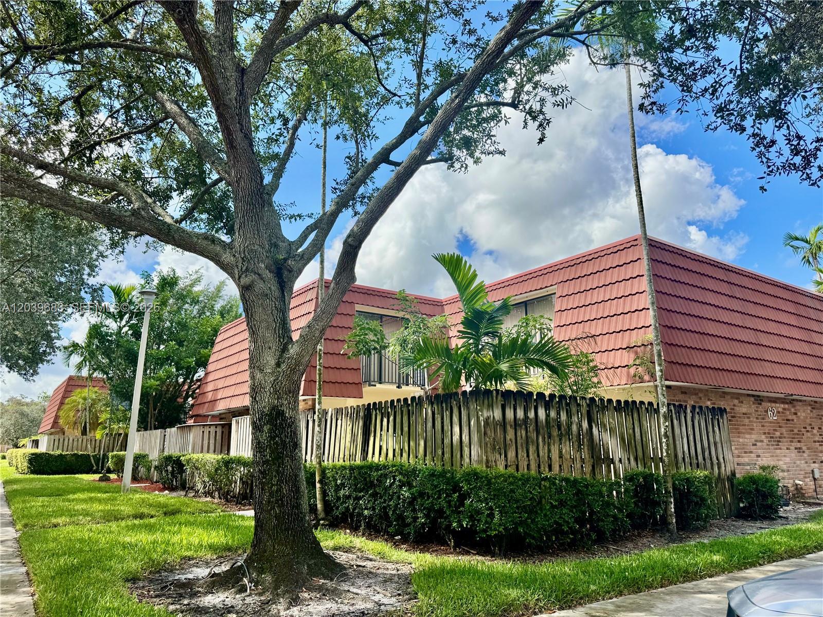 721 NW NW 99th Cir # 721, Plantation FL 33324 photo 3
