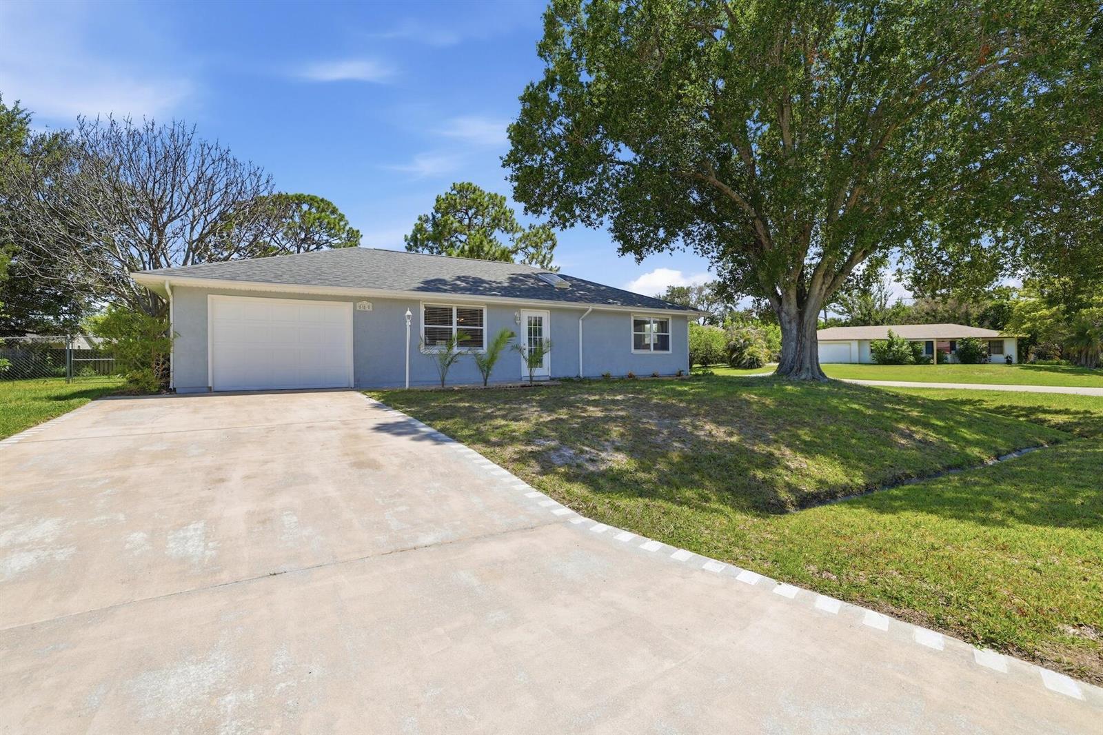 580 SW Duval Avenue, Port St. Lucie FL 34983 photo 2