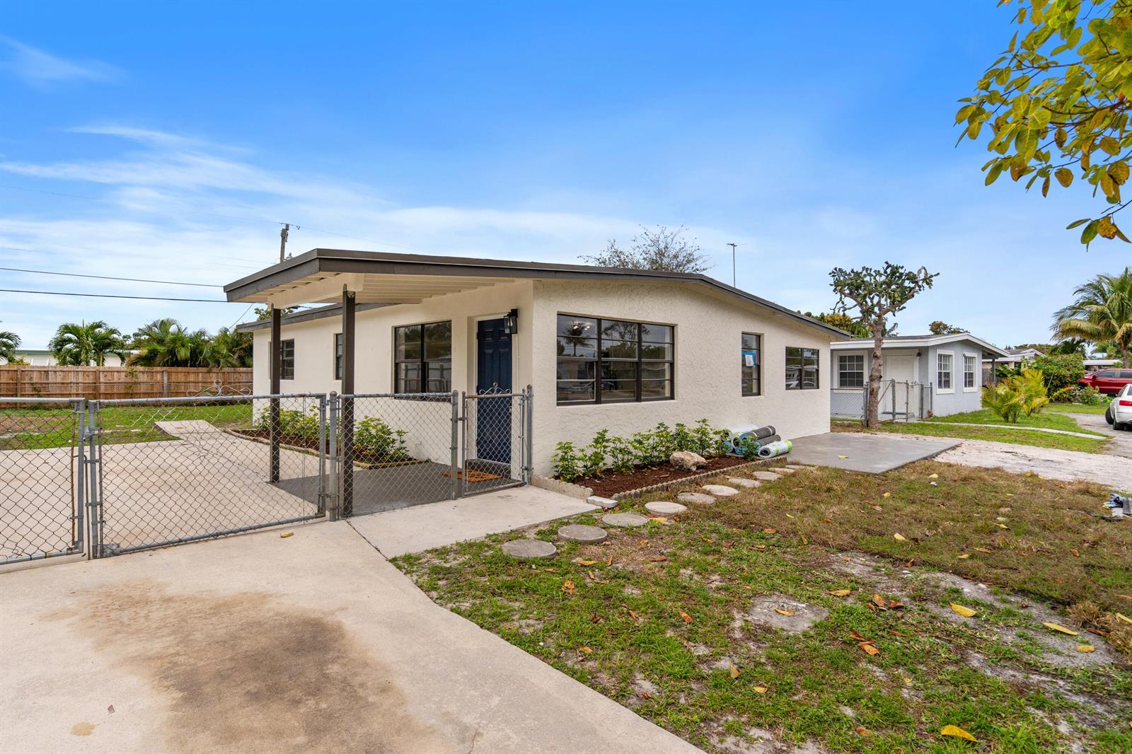 2415 Lewis, West Palm Beach FL 33415