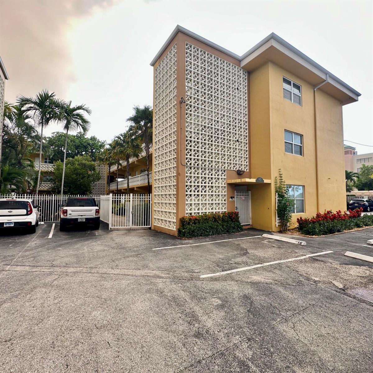 815 Middle River Drive # 110, Fort Lauderdale FL 33304 photo 4