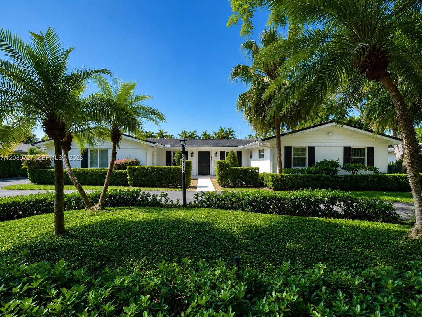 8725 SW 160 St, Palmetto Bay FL 33157 photo 2