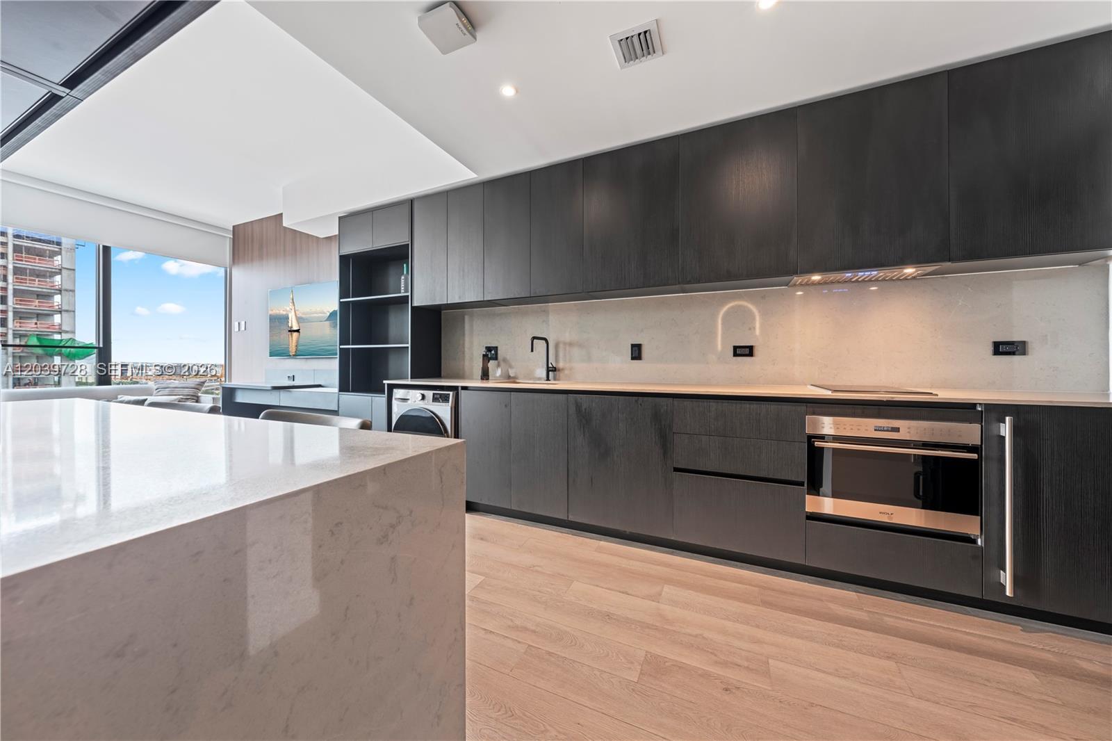 20 NE 11th St # 2211, Miami FL 33132 photo 5