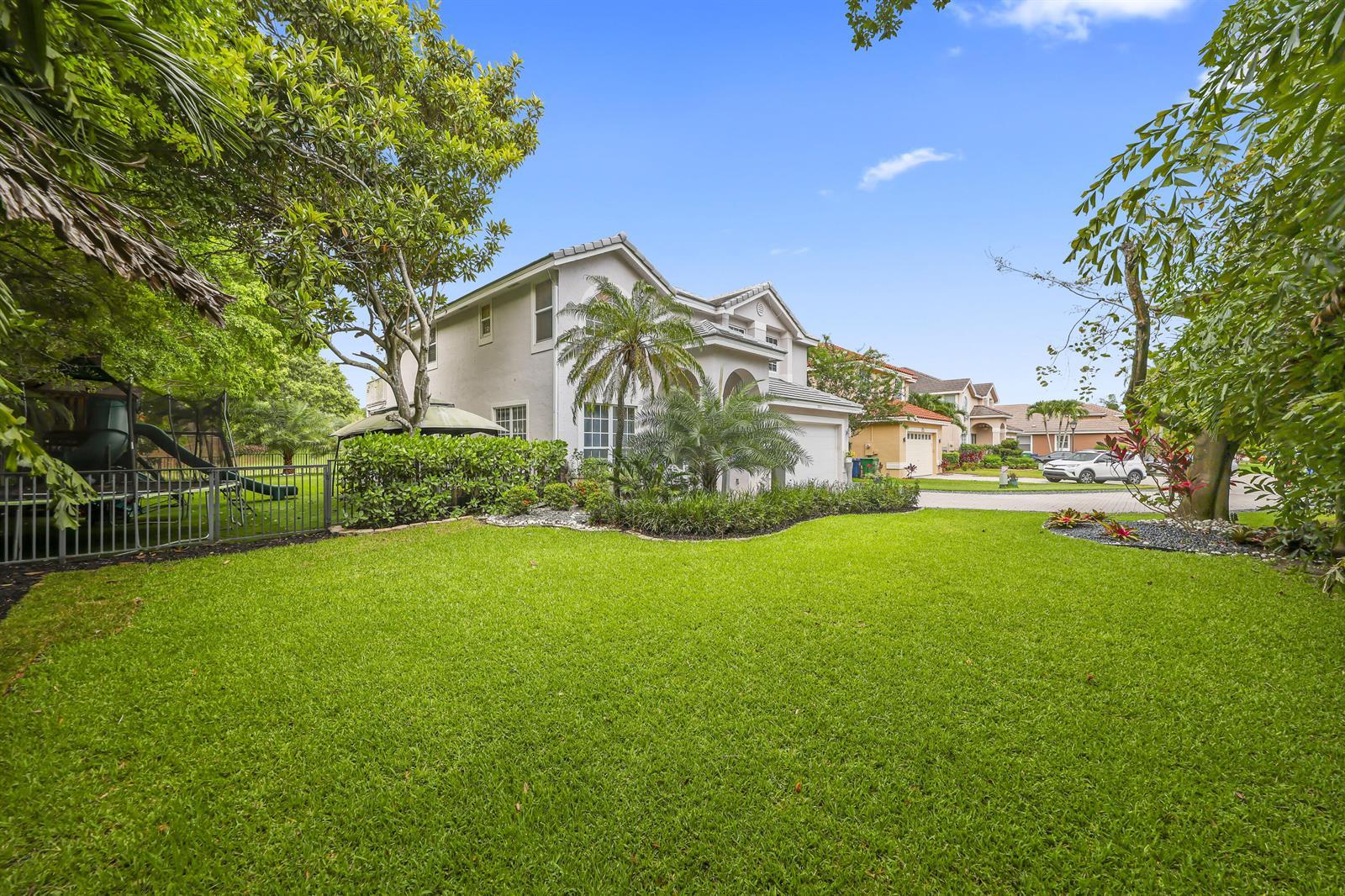 12253 Glenmore Drive, Coral Springs FL 33071