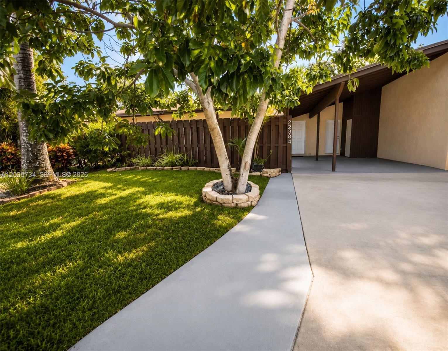 22384 Palomita Dr # 22384, Boca Raton FL 33428