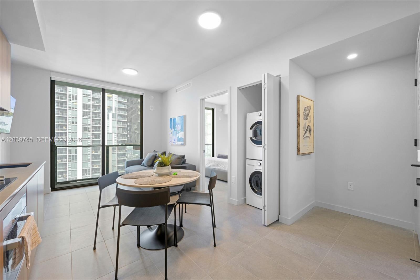 121 NE 5th St # 3006, Miami FL 33132 photo 4