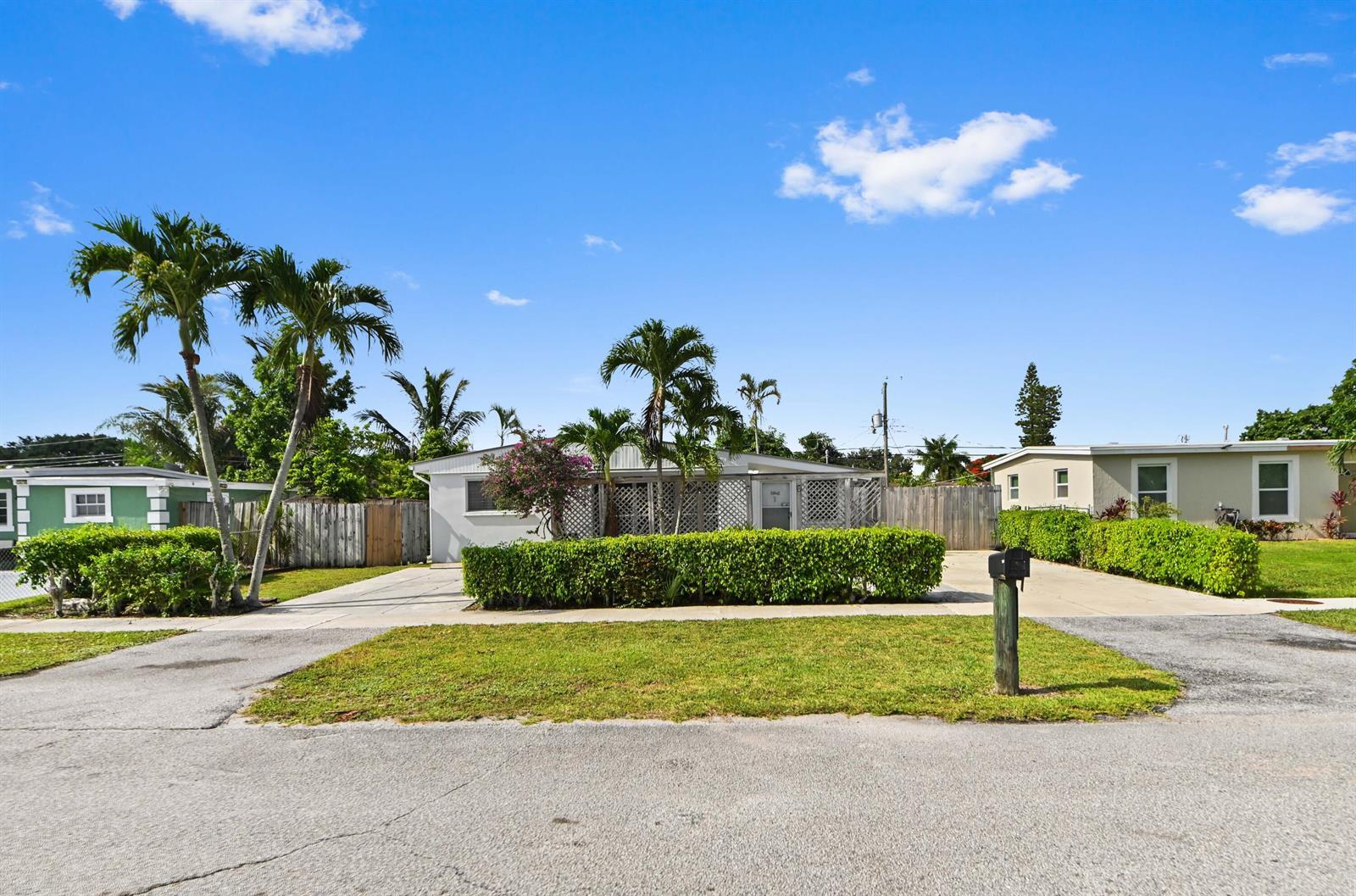 3892 Nowata Road, Lake Worth FL 33462