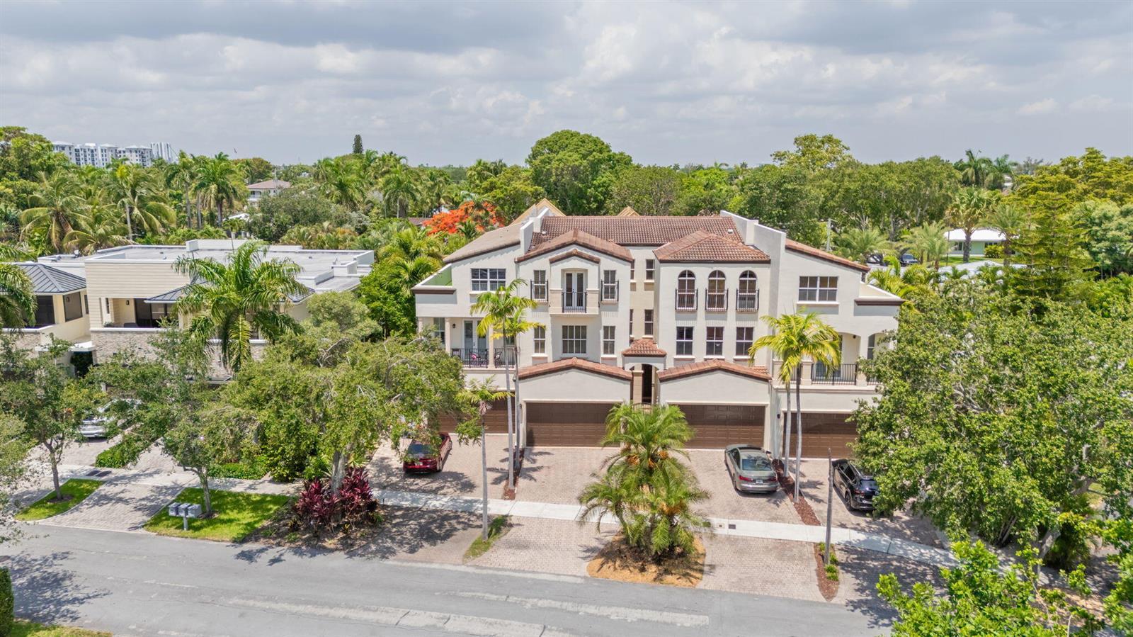 1421 NE 26th Avenue, Fort Lauderdale FL 33304 photo 2