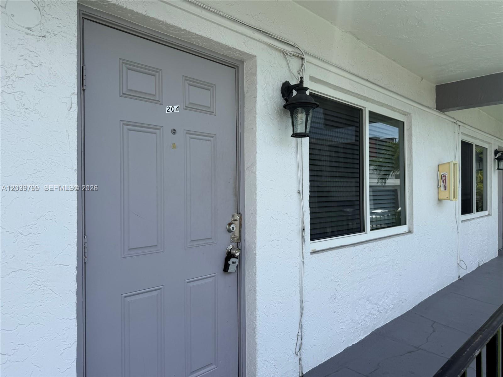 715 NE 2nd Ave # 204, Fort Lauderdale FL 33304 photo 4