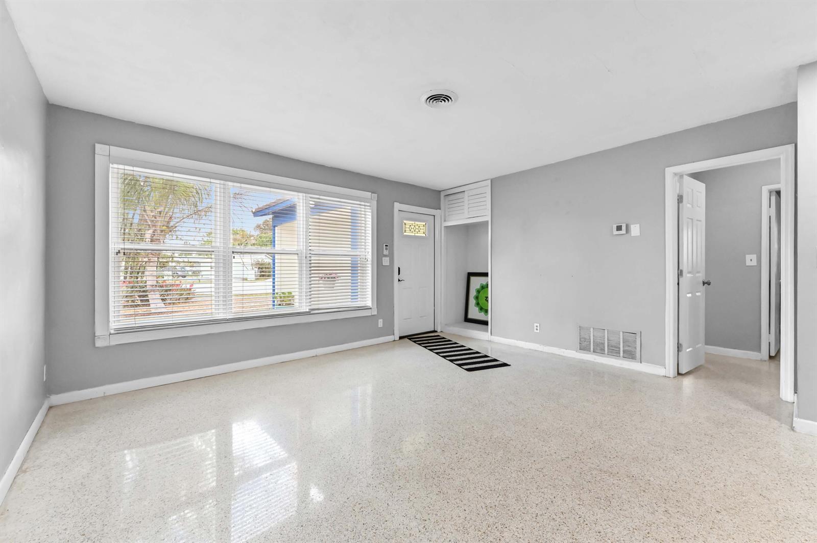 6260 NW 19th Street, Sunrise FL 33313 photo 4