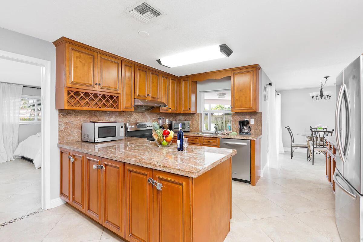 4348 NW 2nd Terrace, Boca Raton FL 33431 photo 5