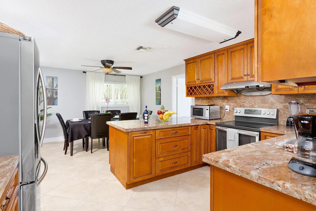 4348 NW 2nd Terrace, Boca Raton FL 33431 photo 4