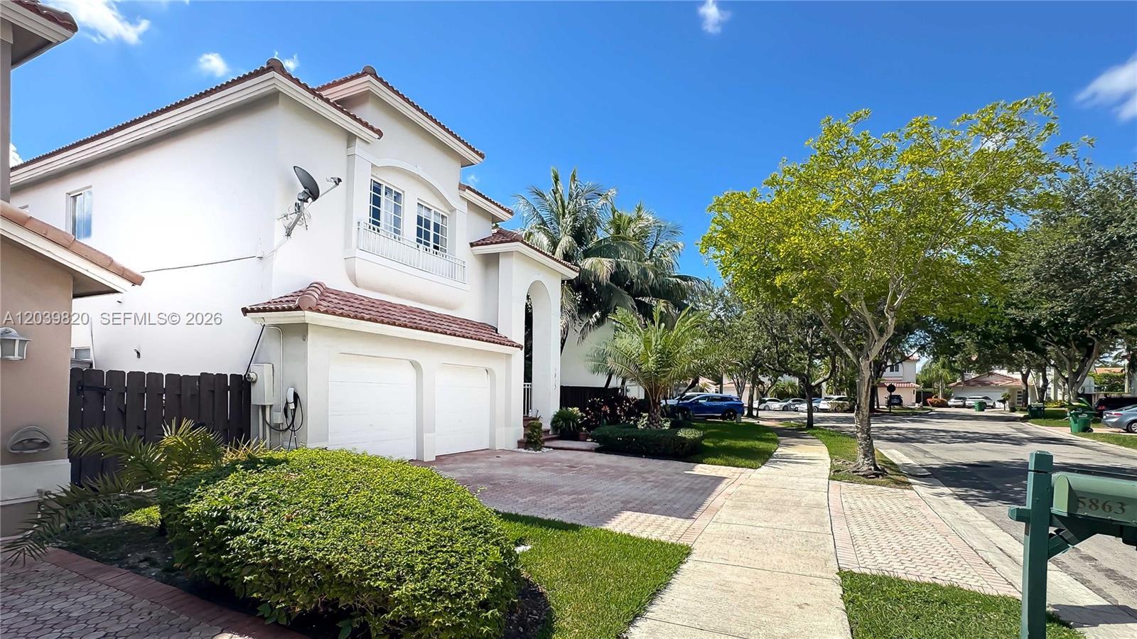 5853 NW 111th Ave, Doral FL 33178 photo 3